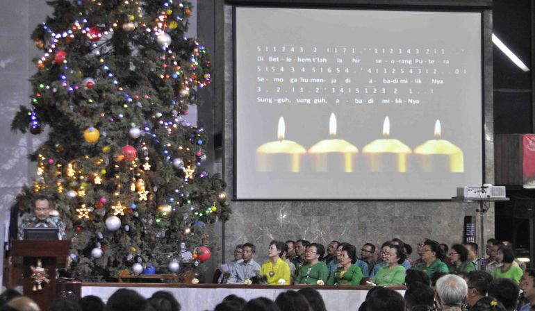 Setia Mewujudkan Makna Sakramen Baptisan dalam Hidup  Sehari-hari (Lukas 3: 21-22)