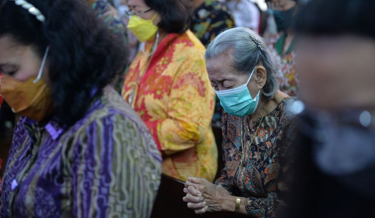 Keluarga Menumbuhkan Kebiasaan Ucap Syukur (Lukas 17: 11-19)